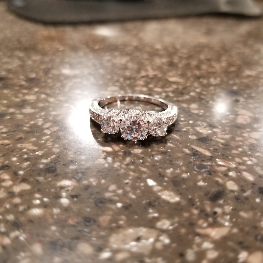 Womens size 11 ring